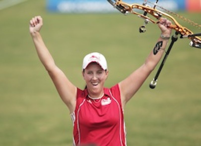 Archery: Hunt hits perfect gold