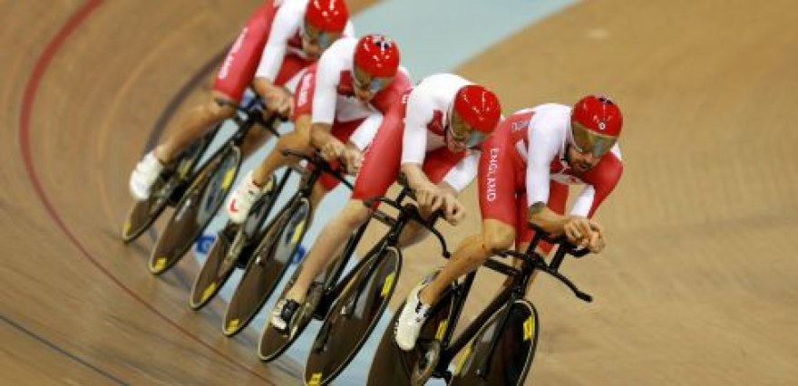Burke wins fitness race for World Track Championships
